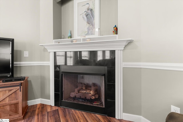 906 John Thomas Way, Greer, SC 29651 - detailed view of wood finished floors and a fireplace