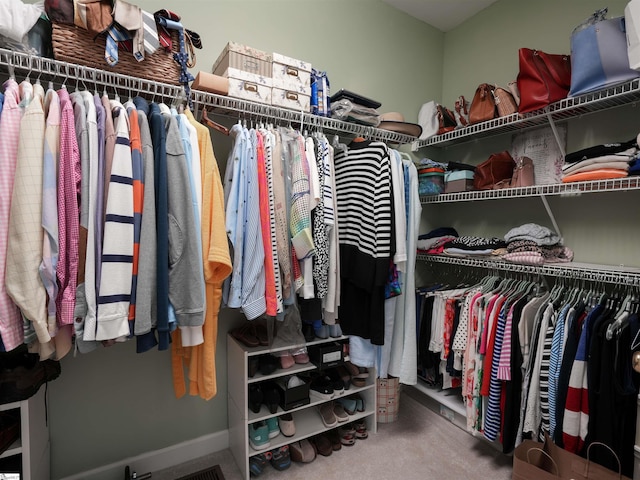 4 Glens Crossing Ct, Greer, SC 29650 - spacious closet featuring carpet flooring
