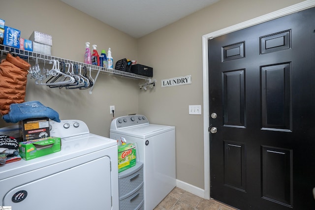 6 Gratiot Ln, Greer, SC 29651 - laundry room with washer and clothes dryer and baseboards
