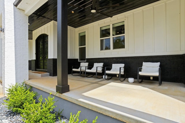 421 Lynn Rd, Taylors, SC 29687 - view of patio / terrace with a ceiling fan