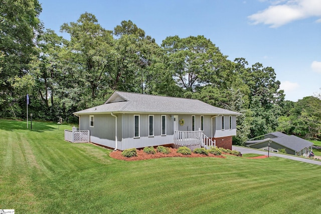 306 Verner Dr, Greenville, SC 29617 - view of front of home featuring a front yard, view of scattered trees, and a shingled roof