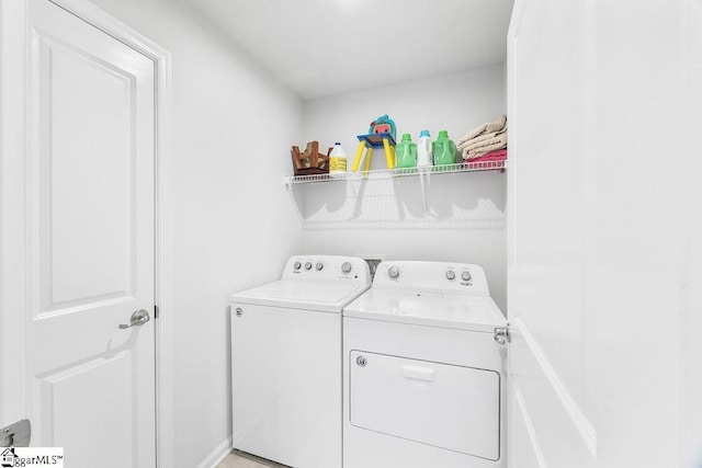 202 Huron Way, Greenville, SC 29607 - laundry room with washer and clothes dryer