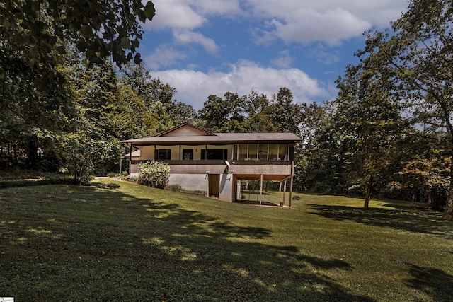 421 E Westbrooks Rd, Seneca, SC 29678 - back of property featuring a sunroom and a lawn
