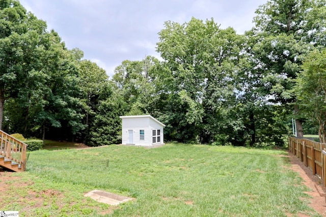 11 Hickory Hollow Ct, Greenville, SC 29607 - view of yard featuring an outbuilding and stairs