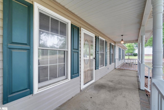 10628 Augusta Rd, Belton, SC 29627 - view of porch
