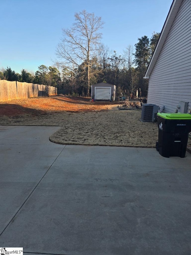 303 Plantation Pt, Anderson, SC 29625 - view of patio featuring a garage
