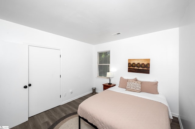 307 Echols St, Greenville, SC 29601 - bedroom featuring dark wood finished floors and baseboards