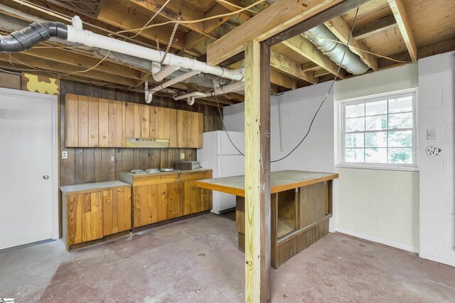 505 E Hackney Rd, Greer, SC 29650 - below grade area with freestanding refrigerator