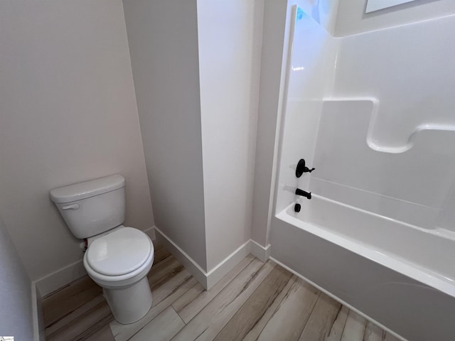 3352 Earls Bridge Rd, Easley, SC 29640 - bathroom with wood finished floors and bathtub / shower combination