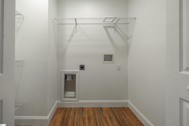 5 Mcgee St, Belton, SC 29627 - laundry area featuring washer hookup, electric dryer hookup, and wood finished floors