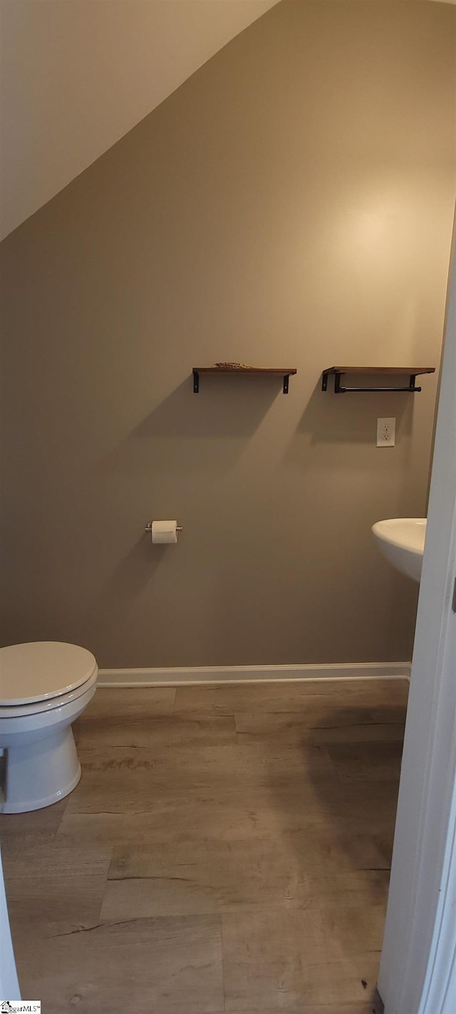 638 Grantleigh Dr, Duncan, SC 29334 - bathroom with toilet and wood finished floors