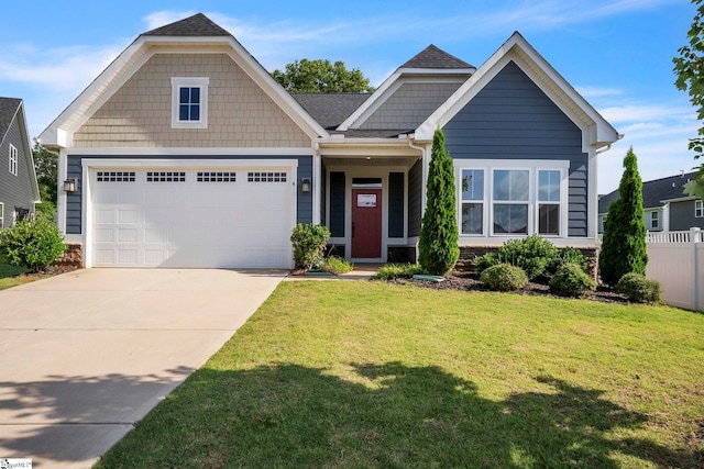 4 Inka Ct, Greenville, SC 29607 - craftsman-style house featuring driveway and an attached garage