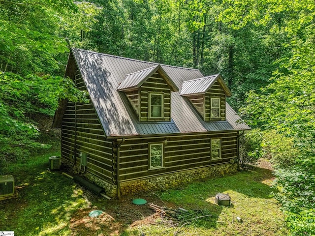 980 Mountain Forest Dr, Union Mills, NC 28167 - view of home's exterior featuring a metal roof and a view of trees