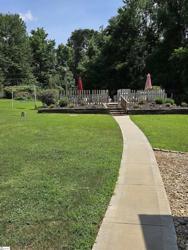 132 Mustang Cir, Simpsonville, SC 29681 - view of property's community with a lawn