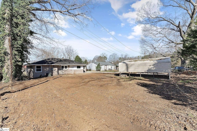 3209 Howland Dr, Anderson, SC 29626 - view of yard featuring a carport