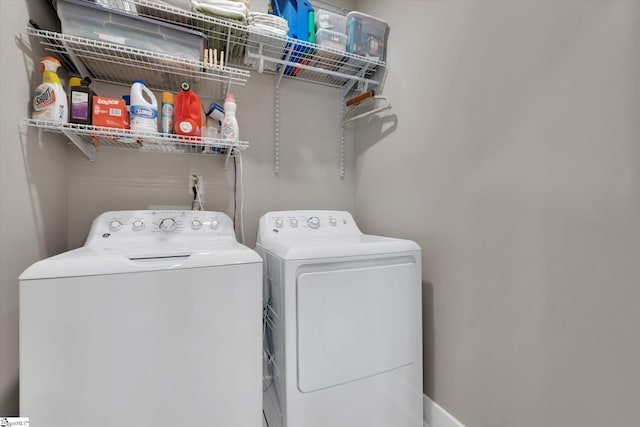 216 Deerview Trl, Simpsonville, SC 29680 - washroom with washing machine and dryer