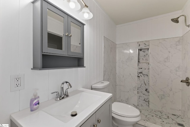 301 Thornwood Dr, Taylors, SC 29687 - bathroom featuring a shower stall and vanity