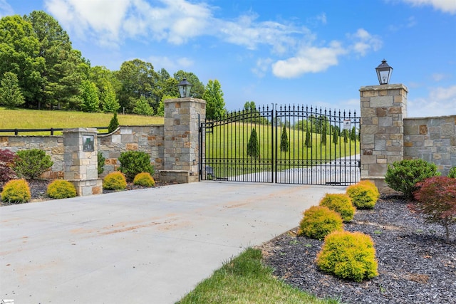 621 Bascule Ridge Ln, Campobello, SC 29322 - view of gate