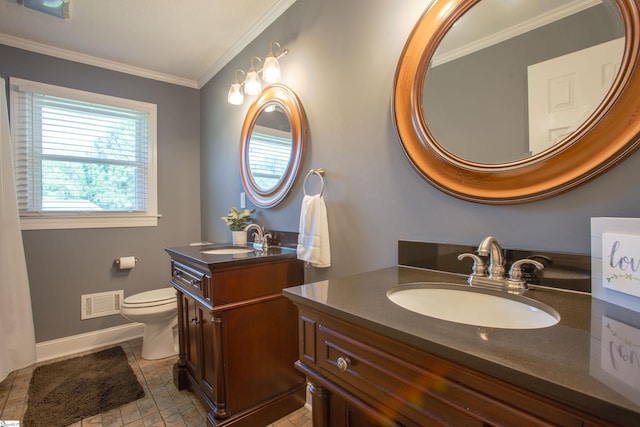 214 Cedar Cir, Easley, SC 29642 - bathroom with two vanities and crown molding