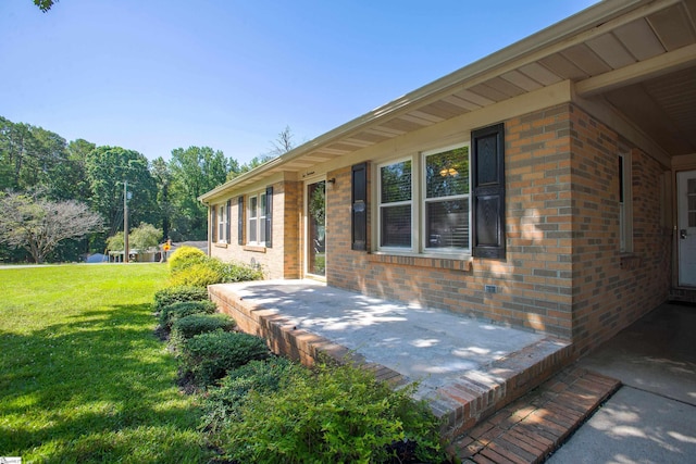 214 Cedar Cir, Easley, SC 29642 - wooden terrace with a yard