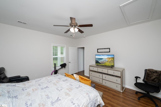 131 Highland Park Ct, Easley, SC 29642 - bedroom with wood finished floors and ceiling fan
