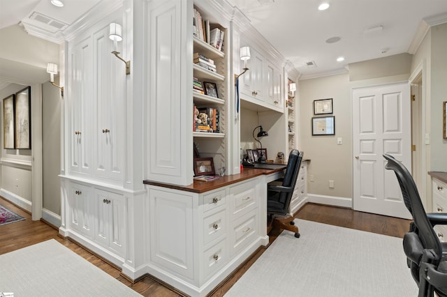 540 Crescent Ave, Greenville, SC 29601 - office space featuring built in study area, ornamental molding, dark wood-style flooring, and recessed lighting