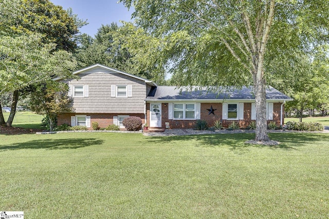 103 Birchwood St, Easley, SC 29642 - split level home featuring a front yard and brick siding