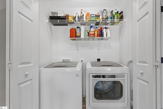 3 Promontory Ct, Greenville, SC 29615 - laundry area featuring washing machine and dryer