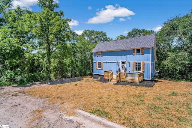 17 Allen St, Enoree, SC 29335 - rustic home featuring board and batten siding, a deck, and roof with shingles