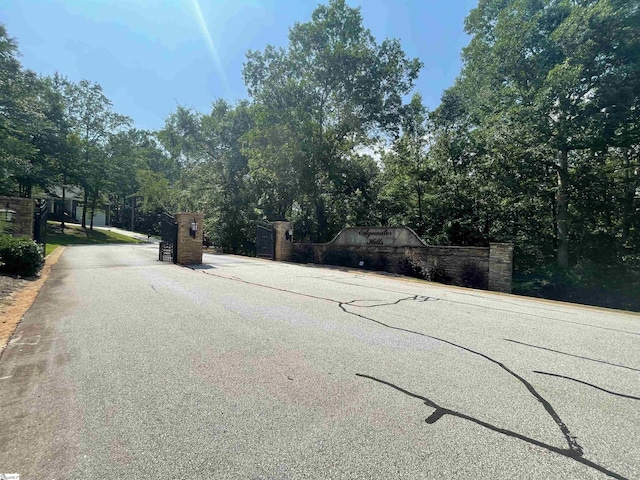 461 Overlook Dr, Fair Play, SC 29643