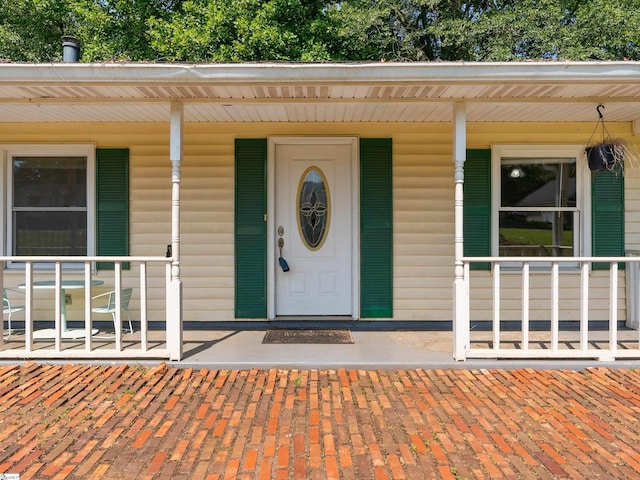 113 Commodore Dr, Duncan, SC 29334 - doorway to property featuring a porch