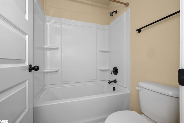 330 Mansfield Ln, Greer, SC 29650 - bathroom with toilet and tub / shower combination