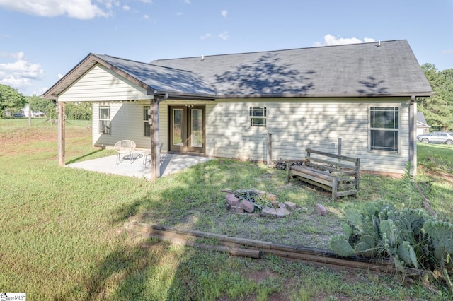 121 Stanmoore Dr, Anderson, SC 29621 - rear view of property featuring a lawn and a patio
