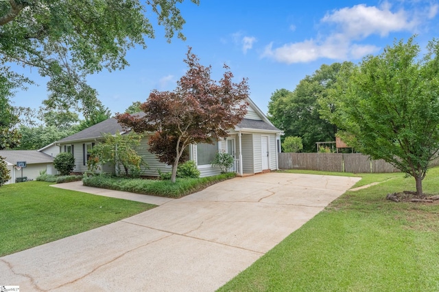 908 Harness Trl, Greenville, SC 29681 - view of front of property with driveway