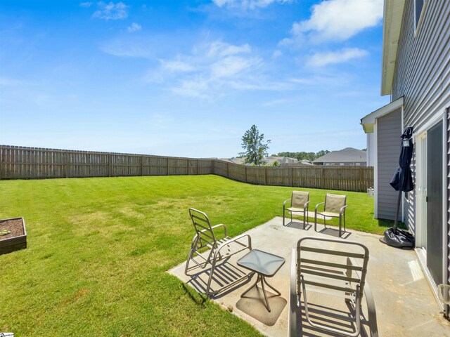 6 Shorncliffe Rd, Simpsonville, SC 29680 - fenced backyard featuring a patio