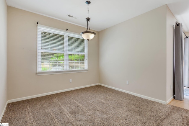 415 N Pond View Dr, Duncan, SC 29334 - empty room with light colored carpet and baseboards