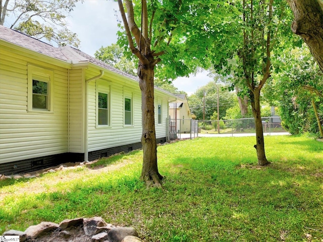 23 Stringer St, Belton, SC 29627 - view of yard
