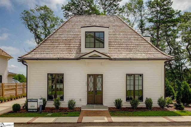 view of front of property