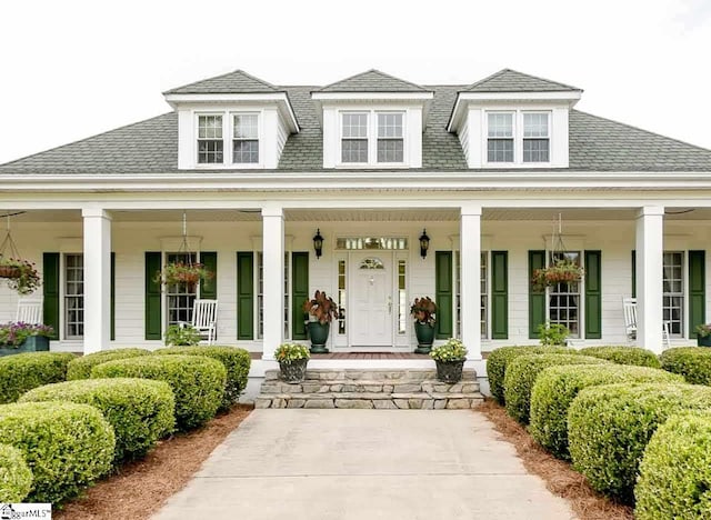 view of front of home featuring a porch