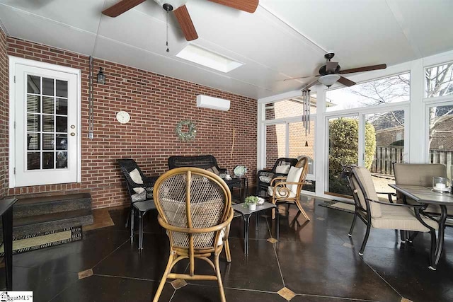 sunroom with ceiling fan