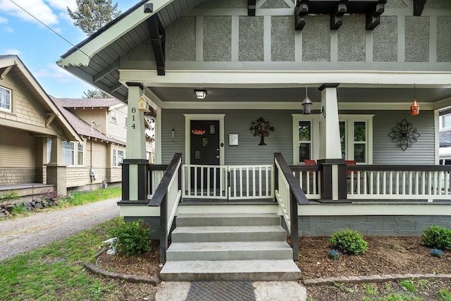 814 E 32nd Ave, Spokane, WA 99203 - entrance to property with a porch