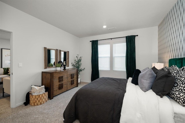 bedroom with carpet flooring