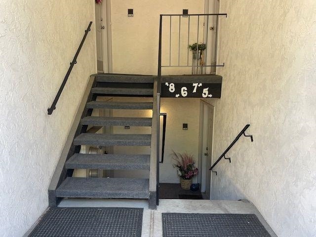 5307 N Argonne Ln # 6, Spokane, WA 99212 - view of staircase