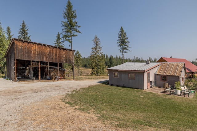 1114 Stohr Rd, Newport, WA 99156 - exterior space featuring a yard