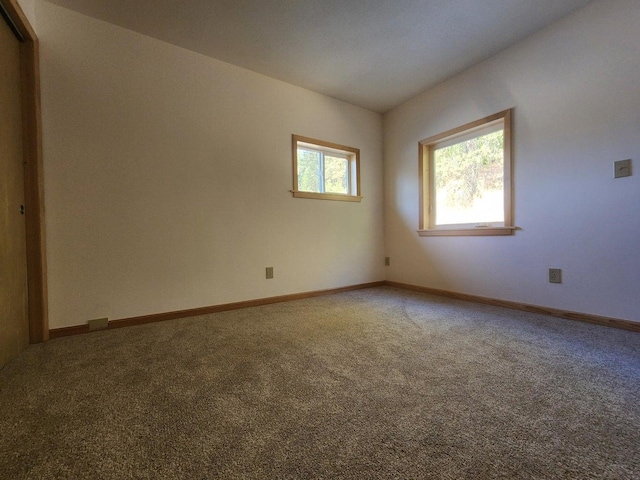 empty room with carpet