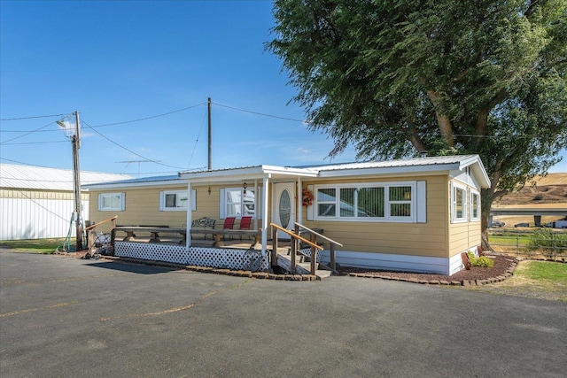 view of front of home