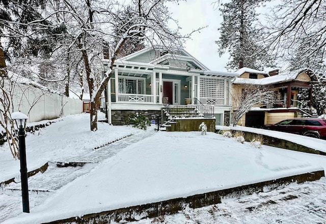 view of front of property with covered porch