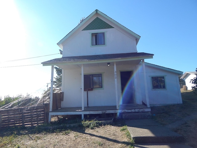 view of front facade featuring covered porch