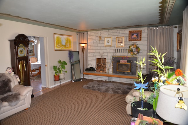 living room featuring crown molding