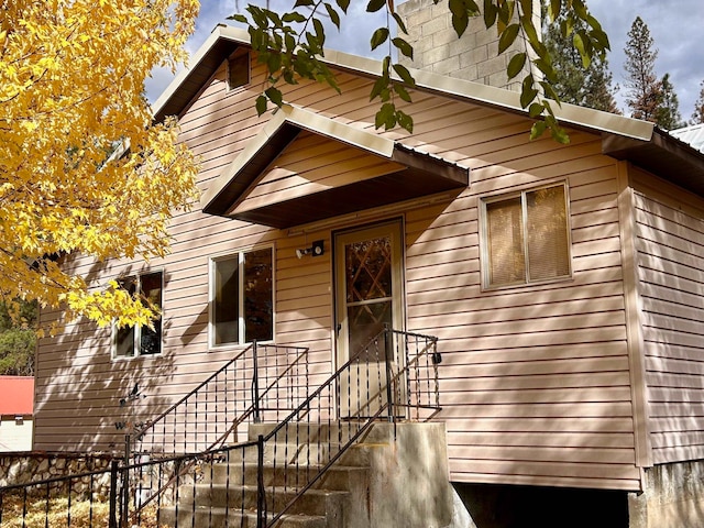 view of front facade